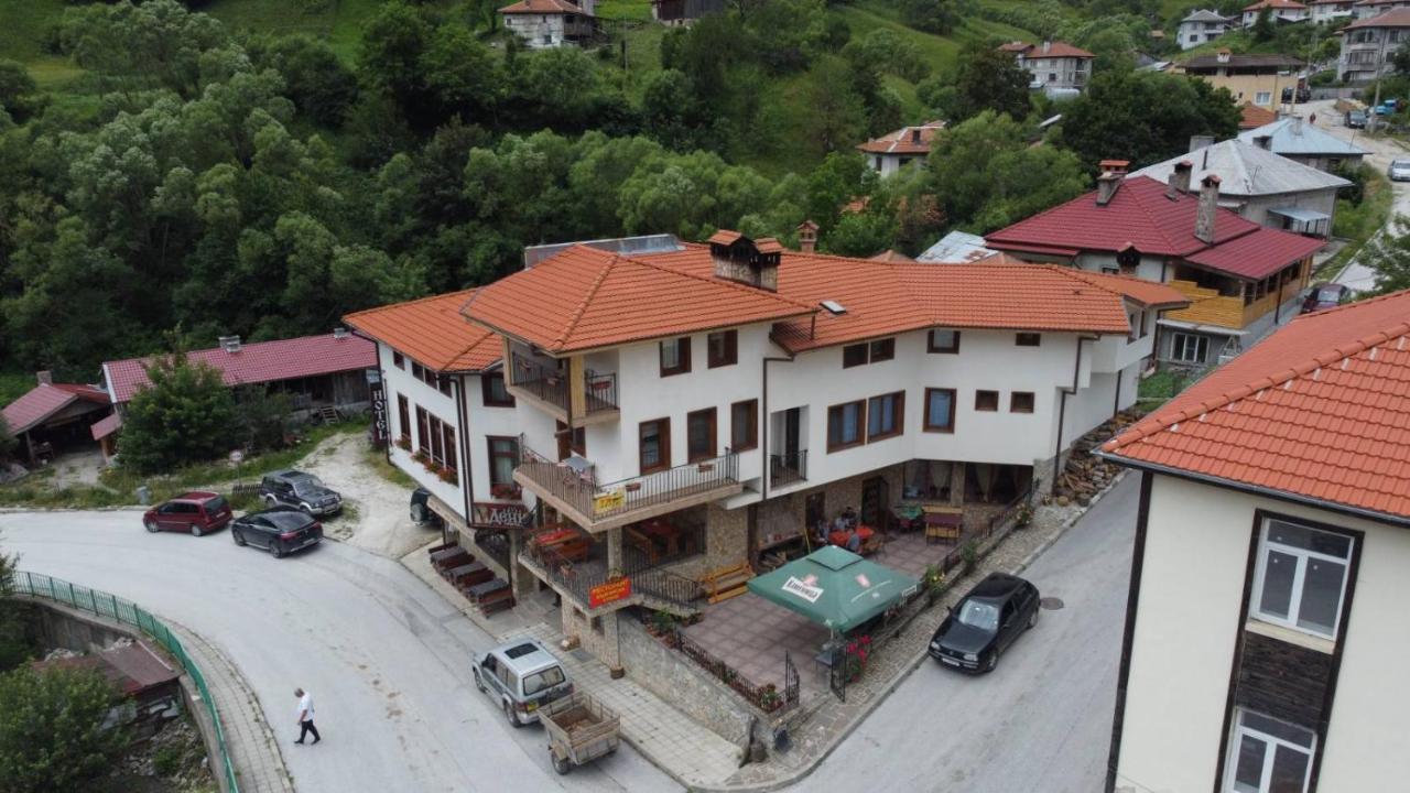 Къща За Гости Камината Trigrad Exterior photo